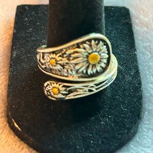 Silver adjustable Daisy ring